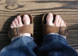 Gezonde voeten in sandalen